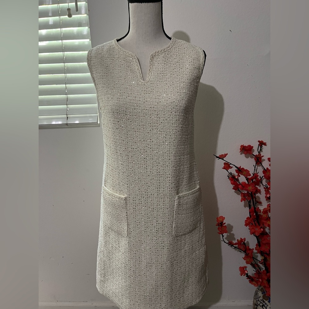 chic Cream Tweed Midi Dress with Front Pockets